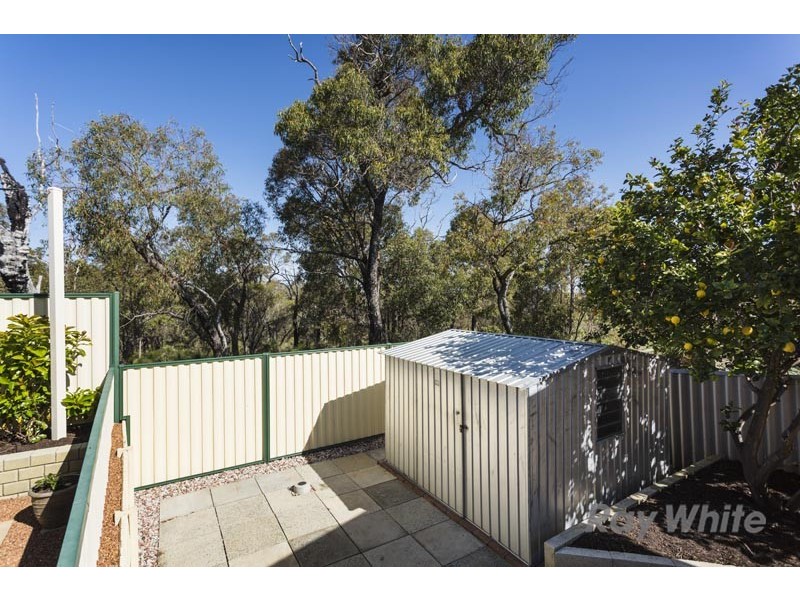8B Moennich Court, Coolbellup WA 6163