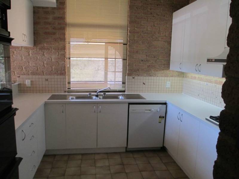 5 Terry Road, Leeming WA 6149