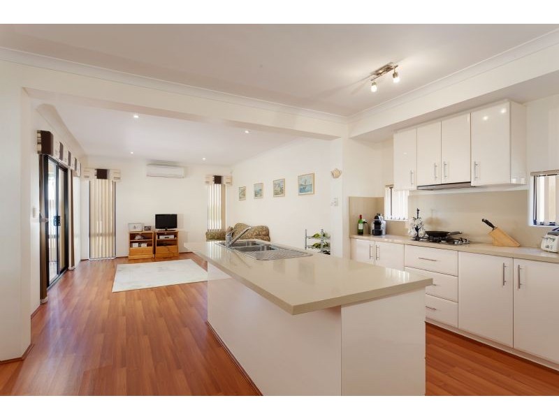 15A Hutchings Way, Kardinya WA 6163