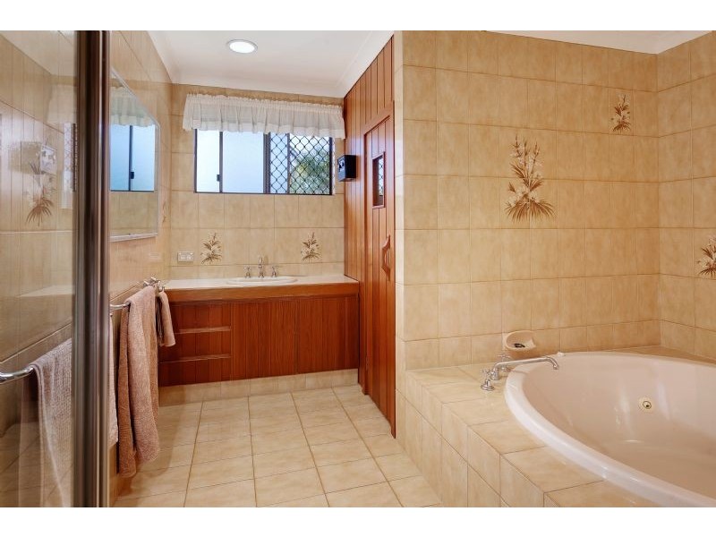 7 Nigel Court, Leeming WA 6149