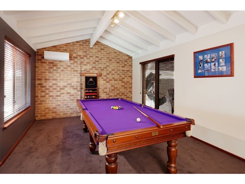 7 Nigel Court, Leeming WA 6149