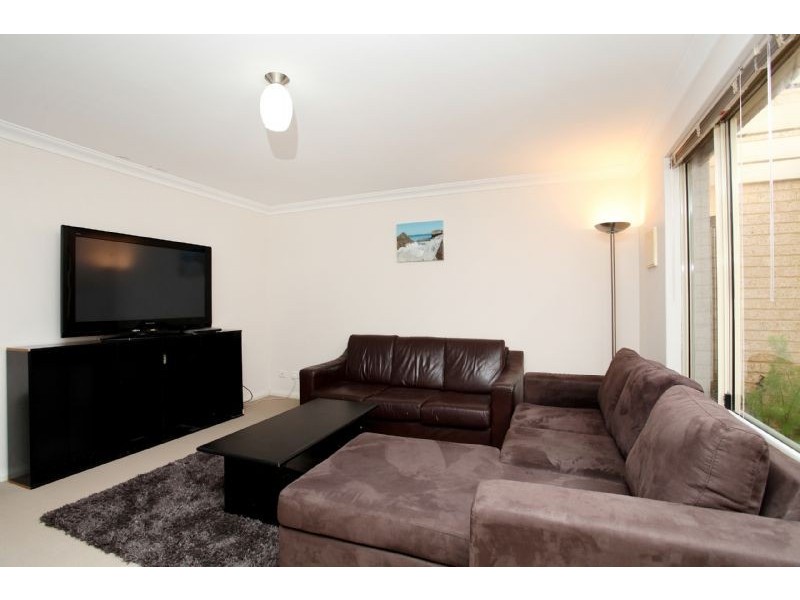 7/5 Primula Close, Murdoch WA 6150
