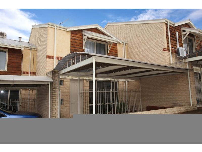 7/5 Primula Close, Murdoch WA 6150