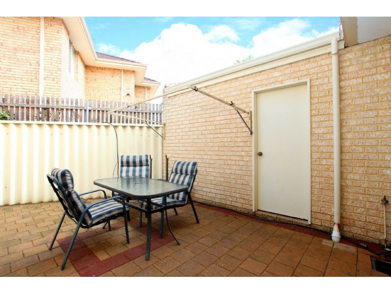 7/5 Primula Close, Murdoch WA 6150