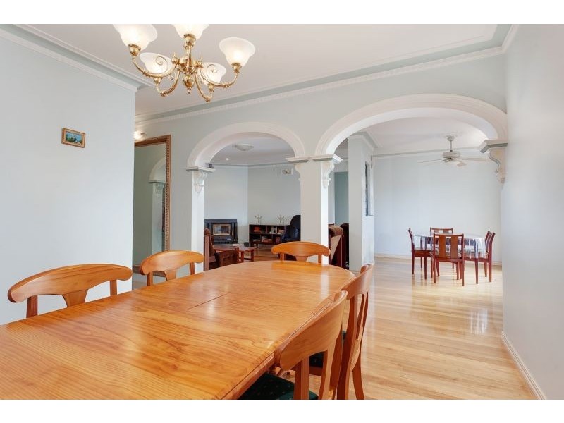 84 Le Souef Dr, Kardinya WA 6163