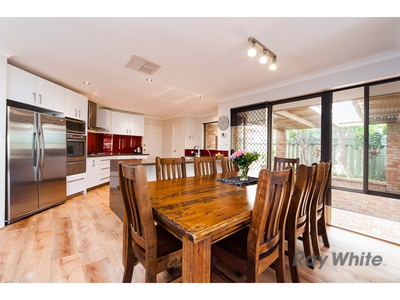 23 McMahon Way, Kardinya WA 6163