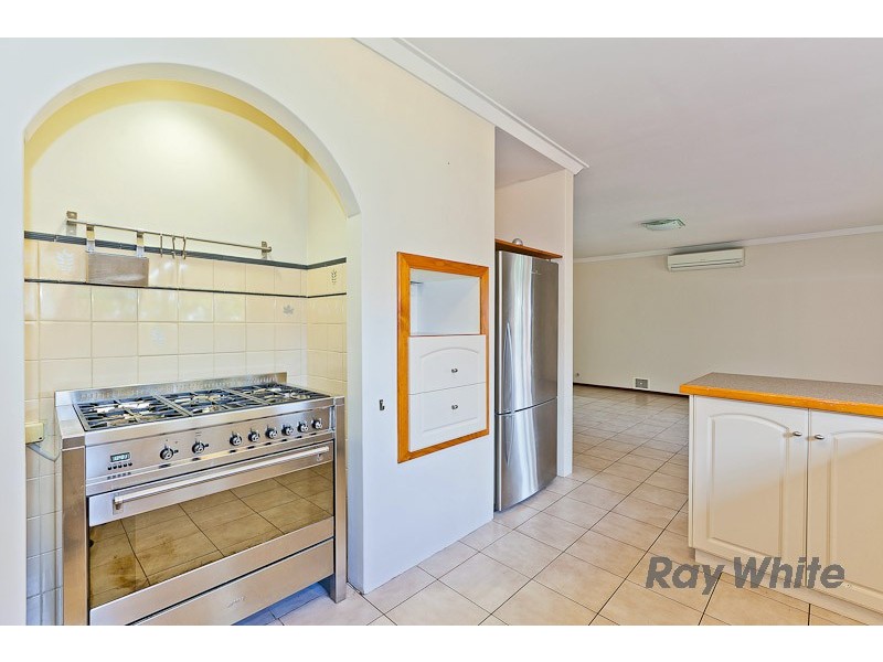 69 McBeth Way, Kardinya WA 6163