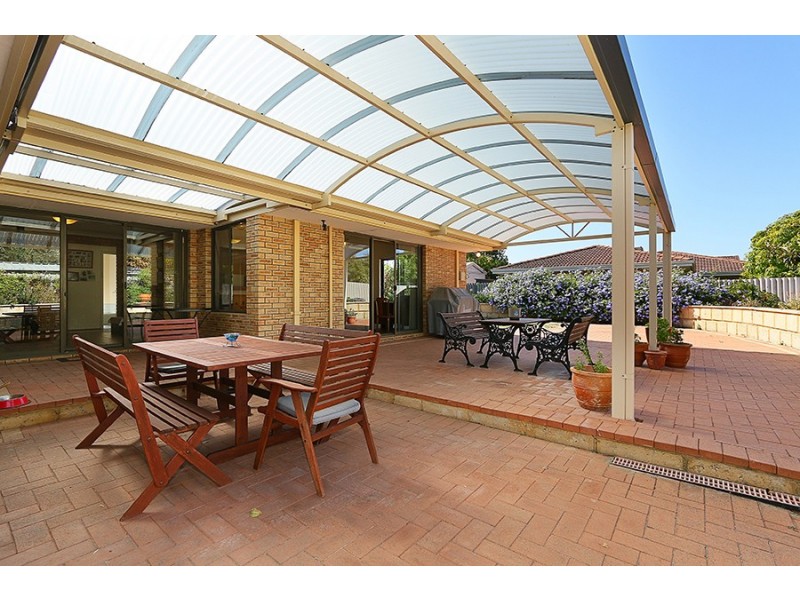 4 Coombs Place, Bateman WA 6150