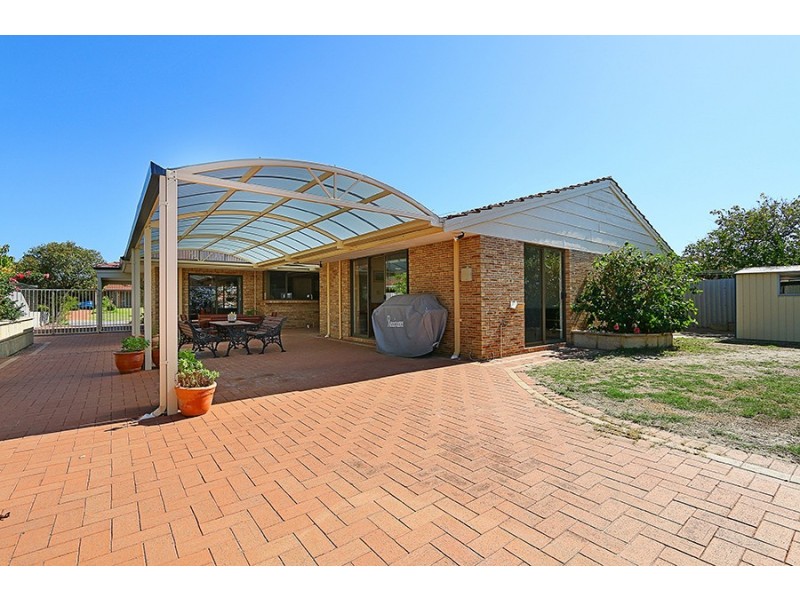 4 Coombs Place, Bateman WA 6150