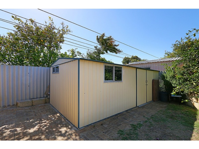 4 Coombs Place, Bateman WA 6150