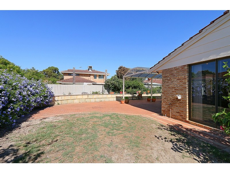 4 Coombs Place, Bateman WA 6150