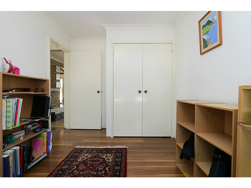 4 Coombs Place, Bateman WA 6150