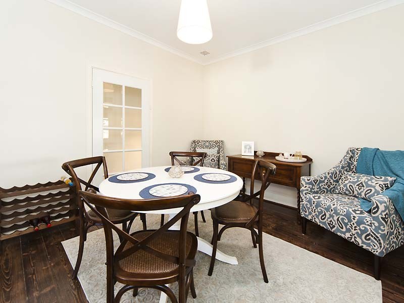 1 Holmes Place, Hilton WA 6163