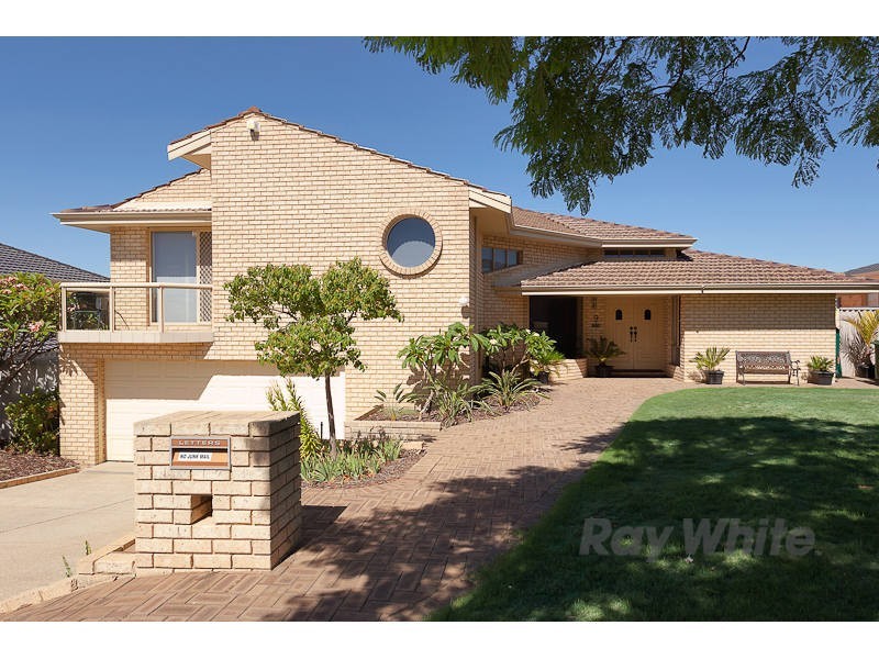 9 Ross Rd, Kardinya WA 6163