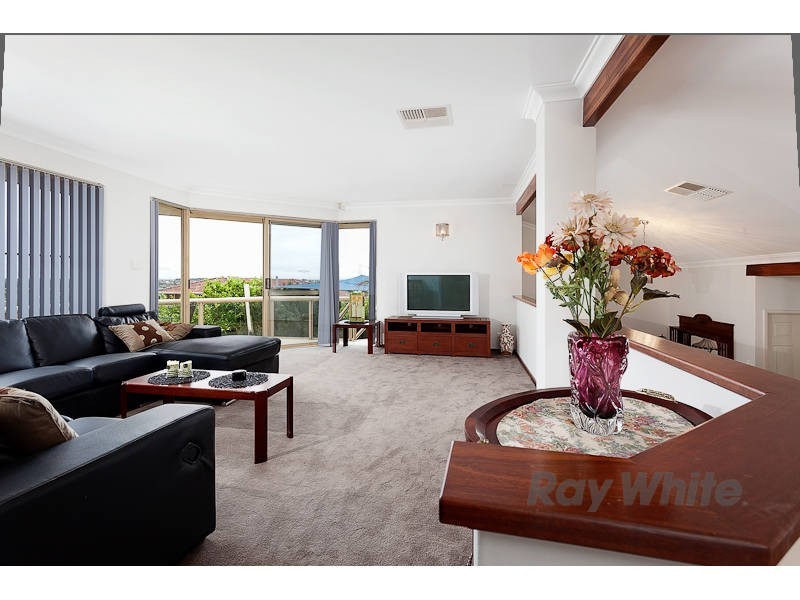 9 Ross Rd, Kardinya WA 6163