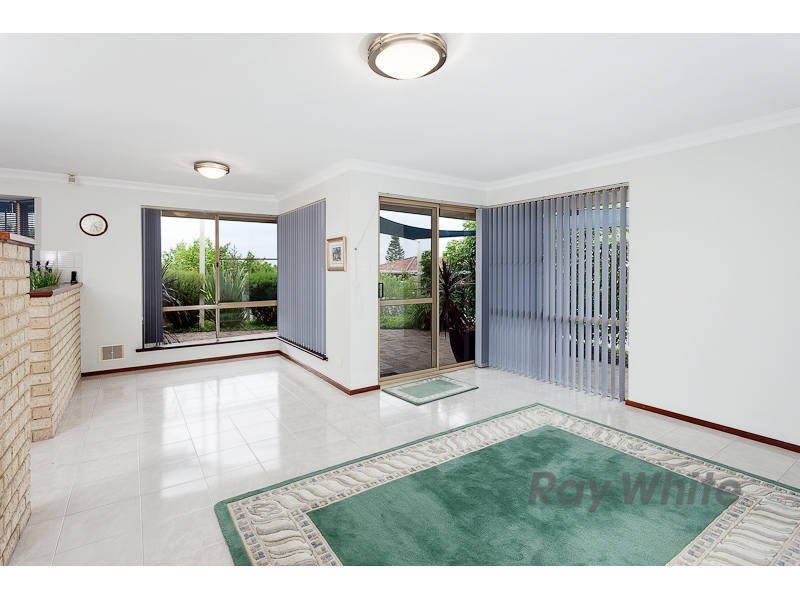 9 Ross Rd, Kardinya WA 6163