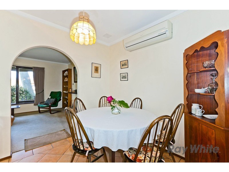 10 Bellairs Rd, Kardinya WA 6163