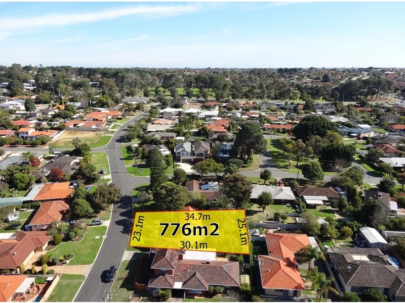 10 Bellairs Rd, Kardinya WA 6163