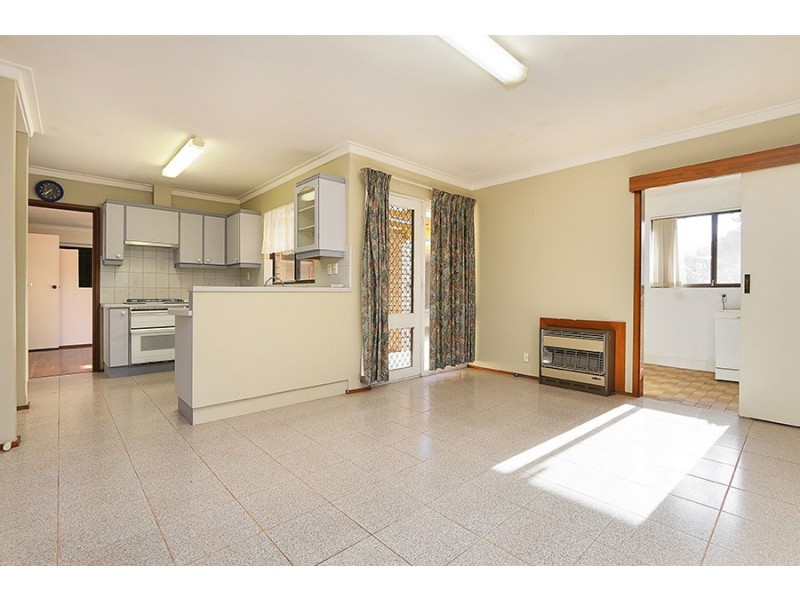 12 Kidson Street, Kardinya WA 6163