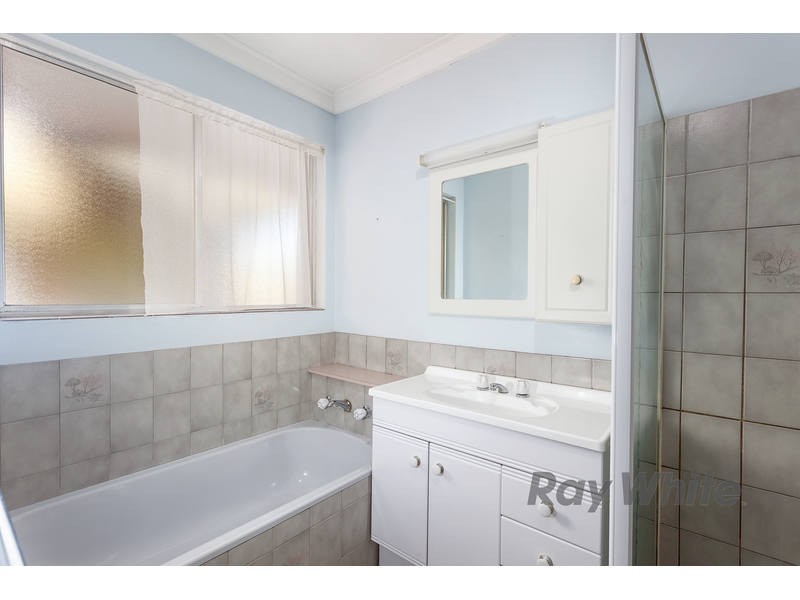 1 Ochiltree Way, Kardinya WA 6163
