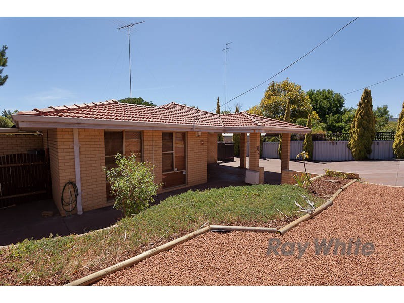 29A Chamberlain St, O’connor WA 6163