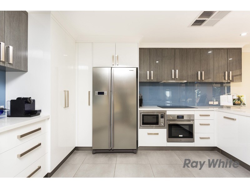 37 Merrifield Circle, Leeming WA 6149