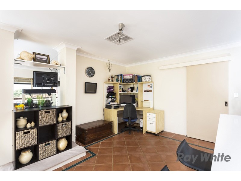 37 Merrifield Circle, Leeming WA 6149