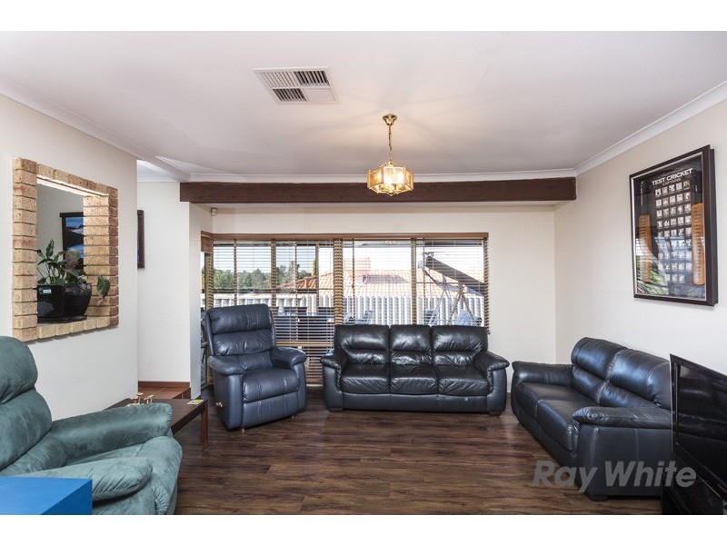 37 Merrifield Circle, Leeming WA 6149