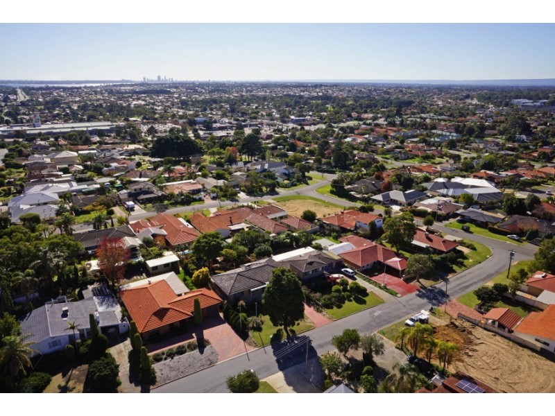 71 McBeth Way, Kardinya WA 6163