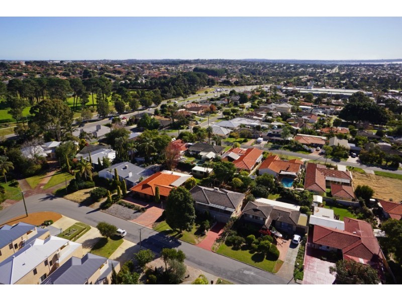 71 McBeth Way, Kardinya WA 6163