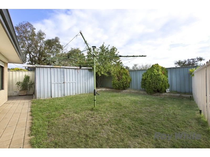 82 Brenchley Dr, Atwell WA 6164