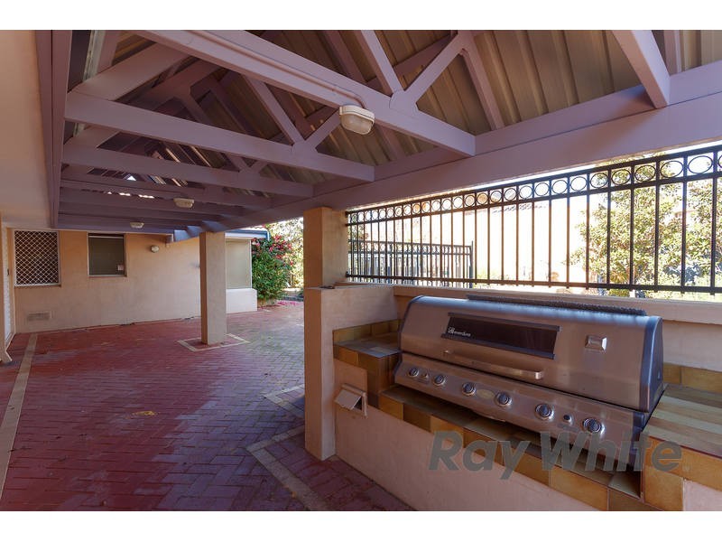 10 Riley Road, Kardinya WA 6163