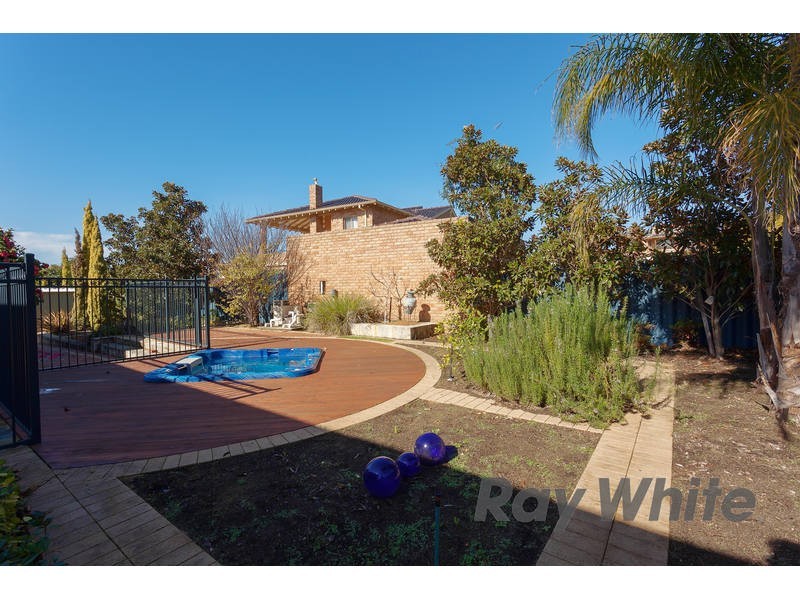 10 Riley Road, Kardinya WA 6163