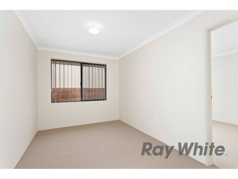 15 Neilson Street, Hammond Park WA 6164