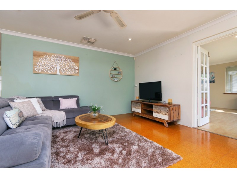 23 McGillivray Gardens, Winthrop WA 6150