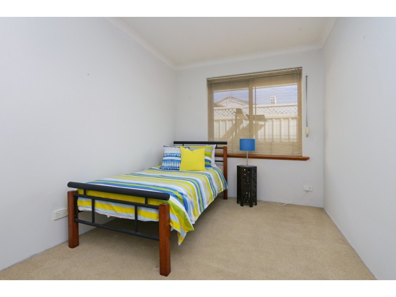 23 McGillivray Gardens, Winthrop WA 6150