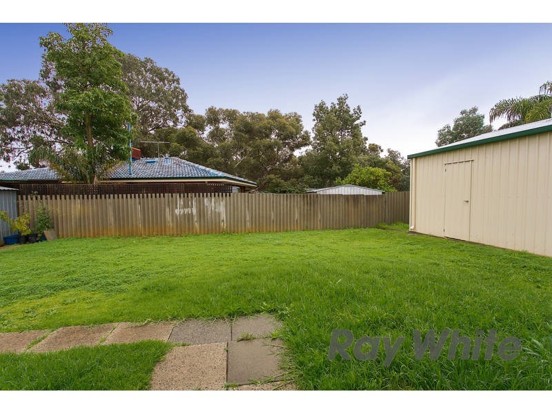 6 Sherwood Court, Armadale WA 6112