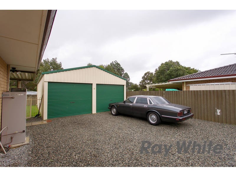 6 Sherwood Court, Armadale WA 6112