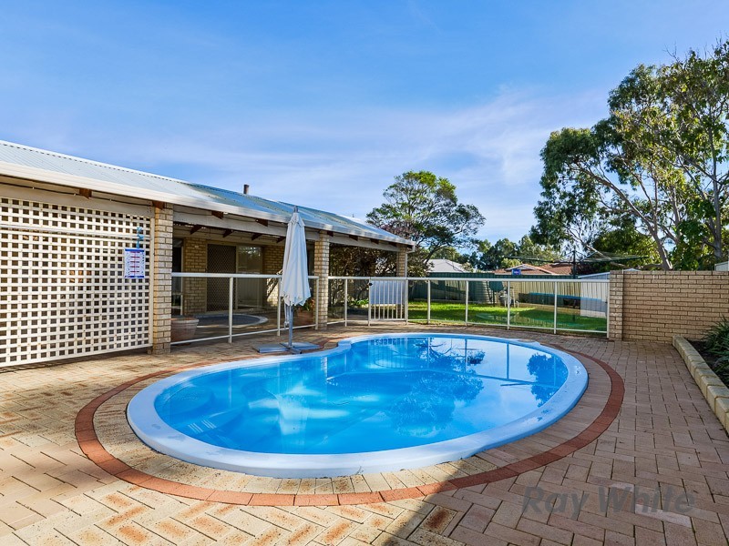17 Style Court, Bibra Lake WA 6163