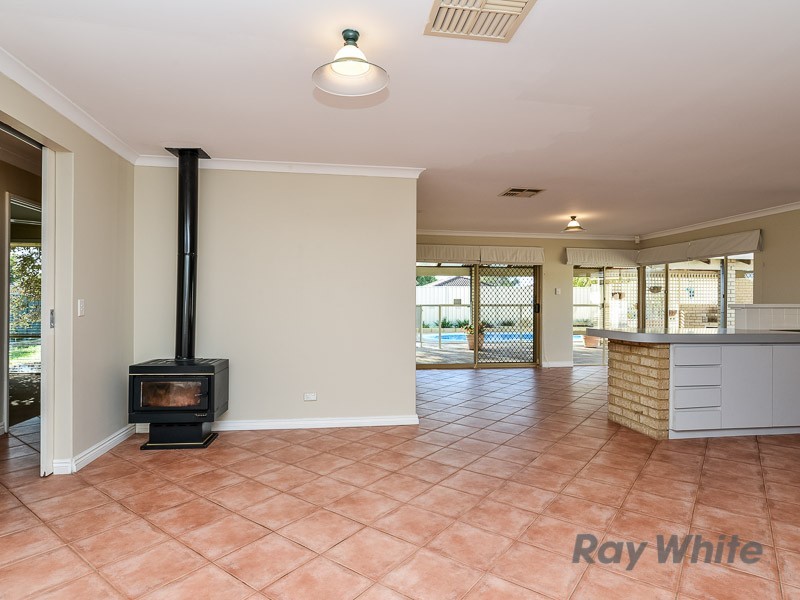 17 Style Court, Bibra Lake WA 6163