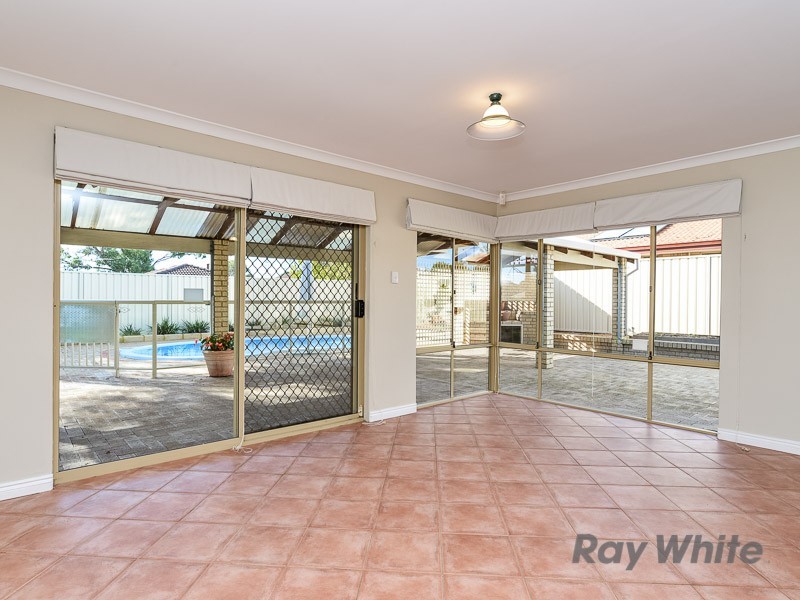 17 Style Court, Bibra Lake WA 6163