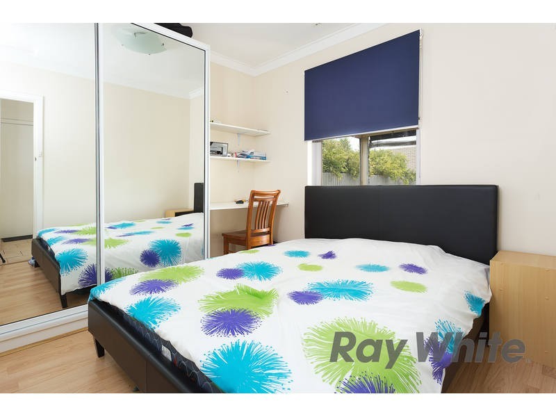 4b Ochiltree Way, Kardinya WA 6163