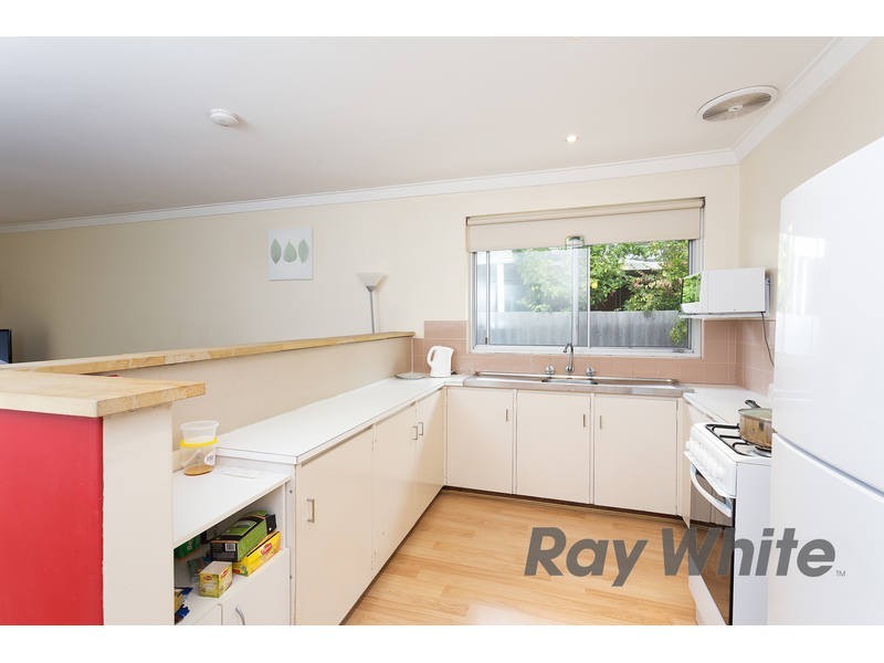 4b Ochiltree Way, Kardinya WA 6163