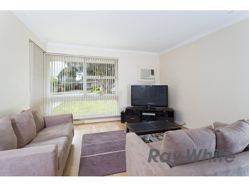 4b Ochiltree Way, Kardinya WA 6163