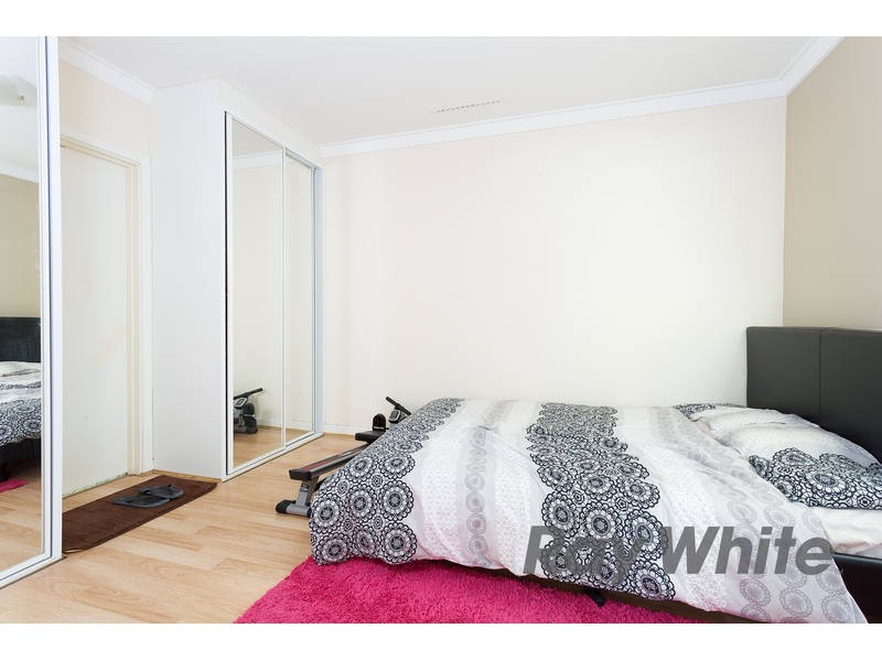 4b Ochiltree Way, Kardinya WA 6163