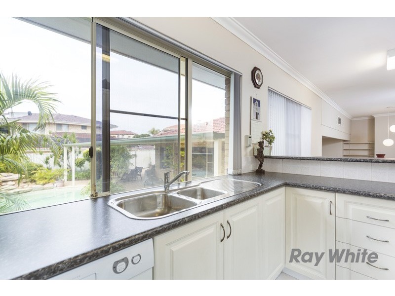 6 Sinclair Crescent, Winthrop WA 6150