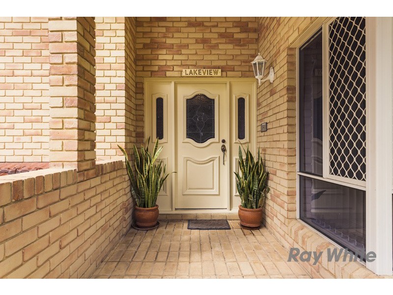 6 Sinclair Crescent, Winthrop WA 6150