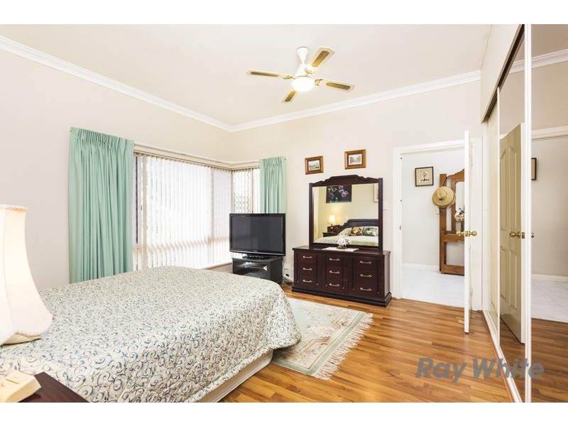 6 Sinclair Crescent, Winthrop WA 6150