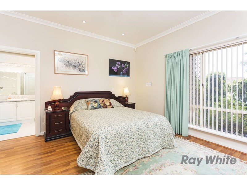 6 Sinclair Crescent, Winthrop WA 6150