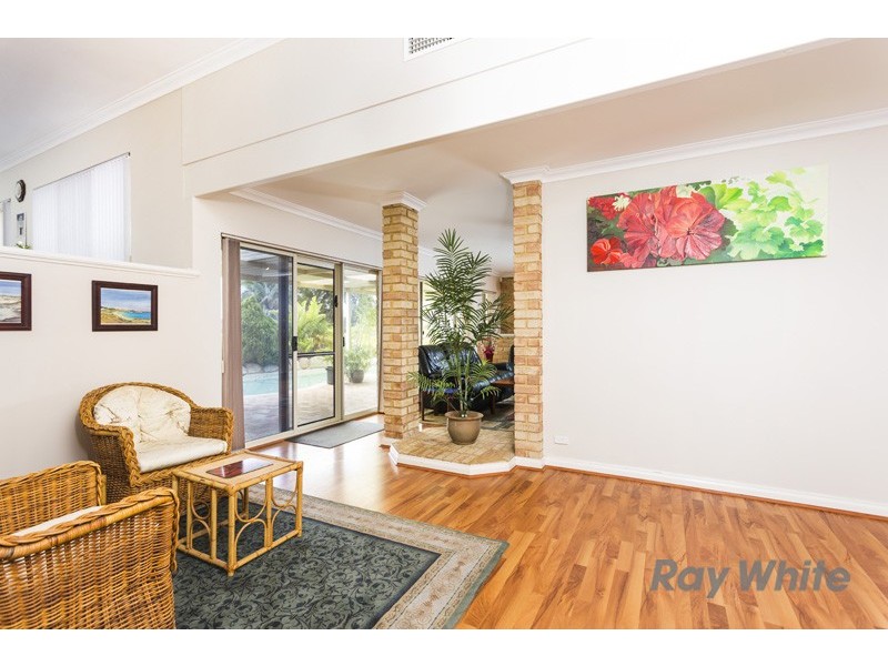 6 Sinclair Crescent, Winthrop WA 6150